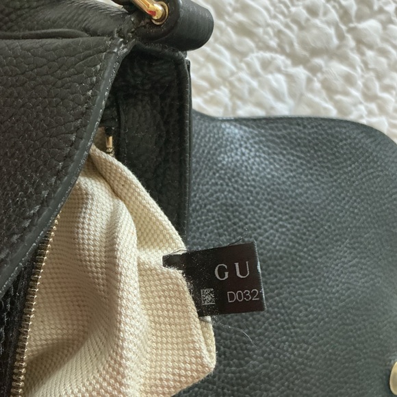 Gucci Soho flap bag. Black Crossbody Bag with Gold Chain & tassel - Picture 9 of 11